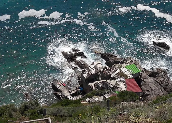 Casa A Picco Sul Mare 5 Terre 캄피글리아